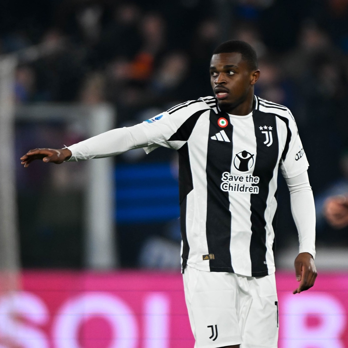 华体会直播关于尤文图斯发布备战花絮，转会期队长鼓劲，英超任务艰巨，身体对抗强度拉满的信息